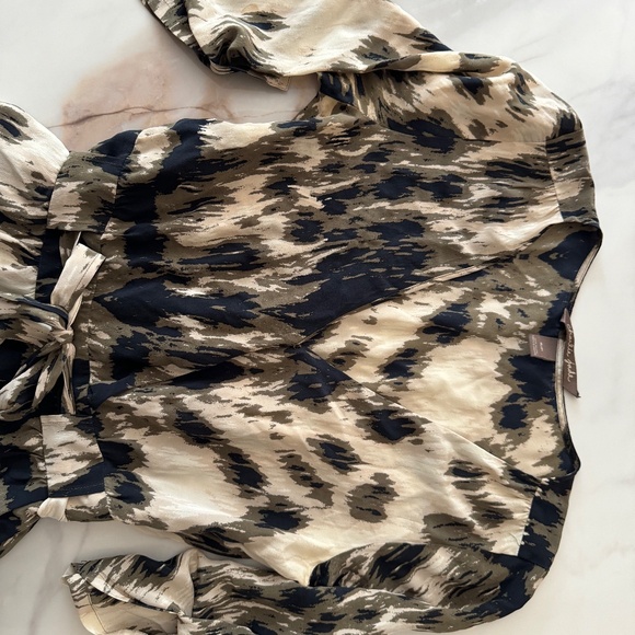 CHARLIE JADE Romper with Belt BLK/GRN/Cream Size Small - Picture 2 of 8